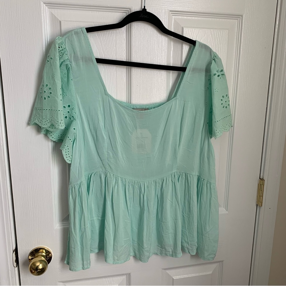 Worthy 2x mint green crop top with eyelet detail on sleeve